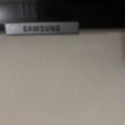 Samsung TV 40in