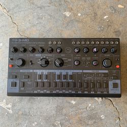 Behringer TD3 MO Analog Synthesizer 