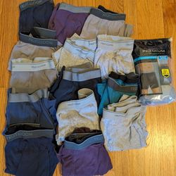 17 Pairs of Boxer Briefs size M