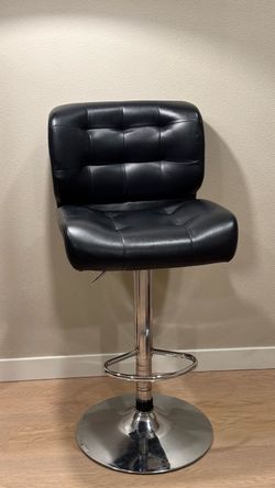 3 Leather Bar stools