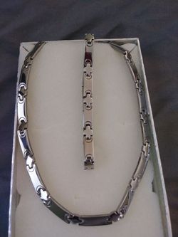 Stainless steel necklace and bracelet set new