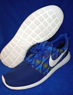 Men's Size 10.5 Nike RosheRun Blue Print Sail