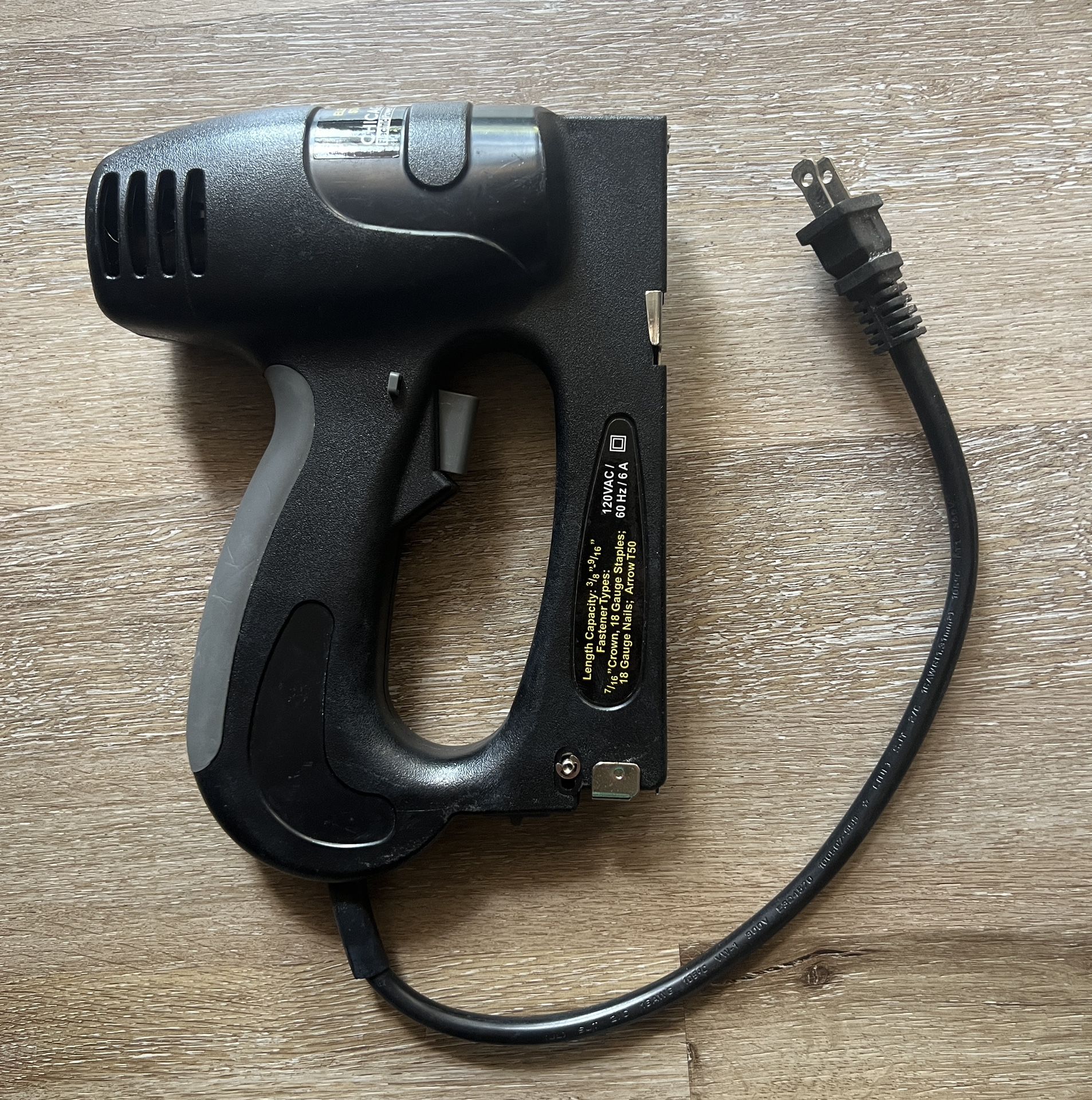 Chicago Electric 3-in-1 electric Nailer Stapler- 93749