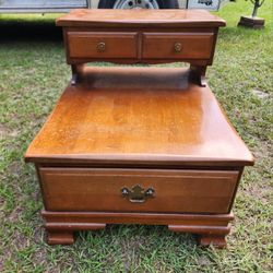Vintage Temple-Stuart Early American Step-End Table with Drawers