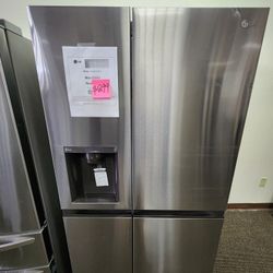  27 cu. ft Side by Side Refrigerator w/ Door Cooling and lce and Water Dispenser in PrintProot Stainless Steel