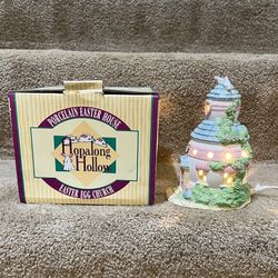 Easter Bunny Porcelain light up Village house Hopalong hollow