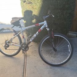 GT Aggressor 1.0 Aluminum 26” Men’s Mountain Bike 