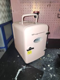 Frigidaire Mini Fridge