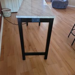 Bar Top Table