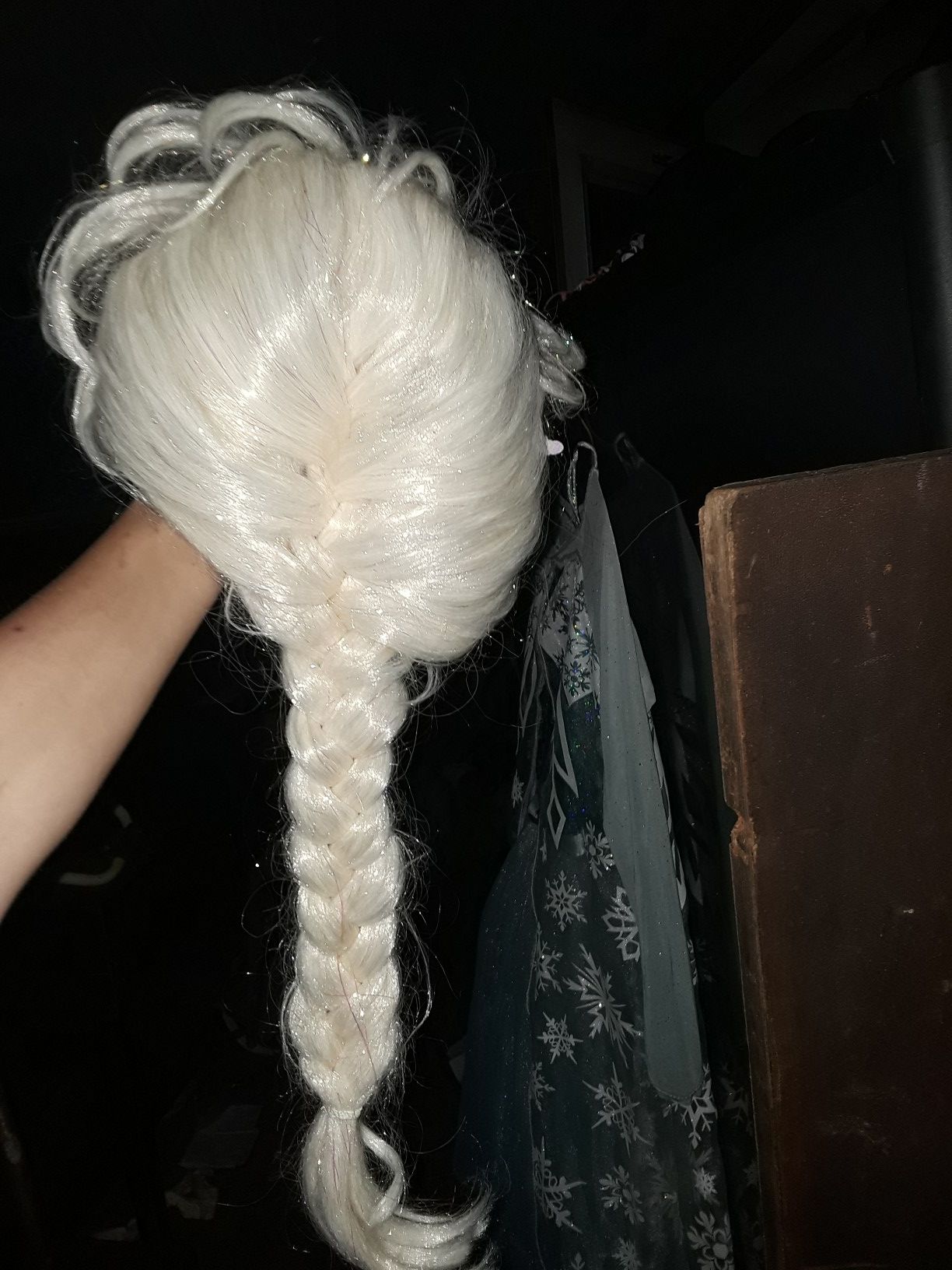 Frozen Elsa wig