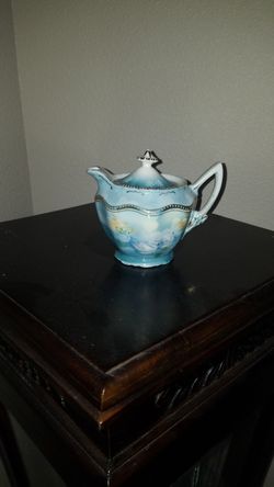 Johann Seltman jsvp Porcelain creamer