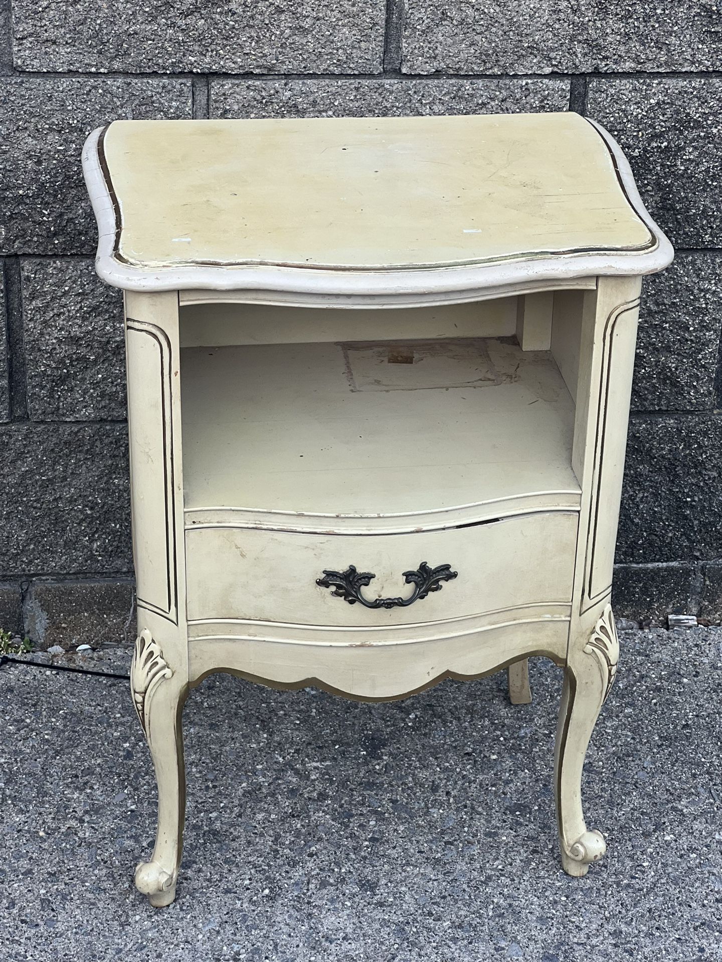 French Provincial end table
