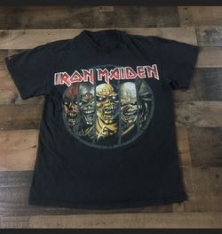 Iron Maiden shirt size medium worn definitely vintage ! Trades in other vintage or cash !