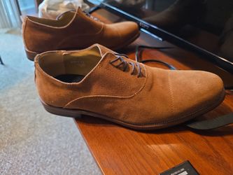 Dress shoes
