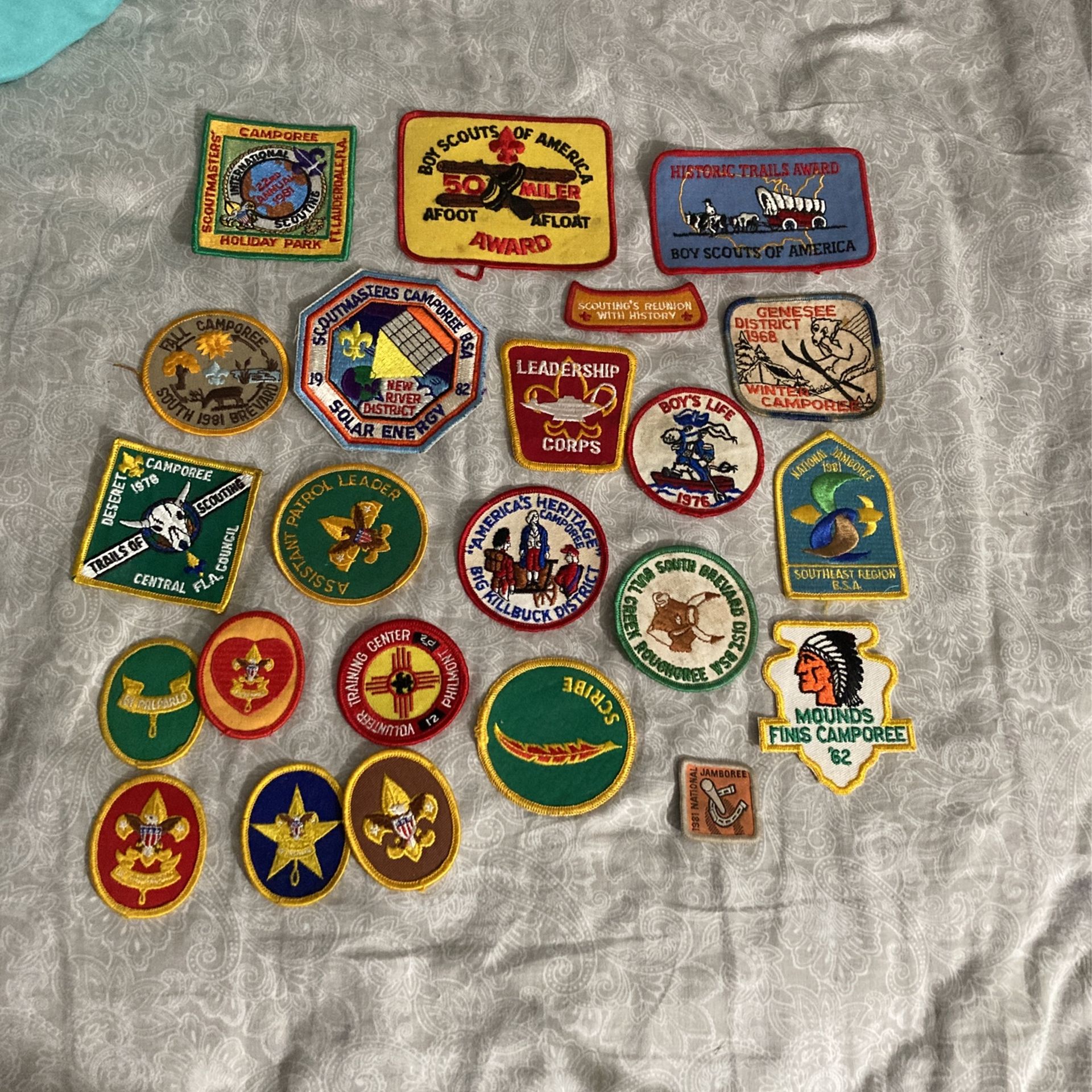 (23) Boy Scout Patches
