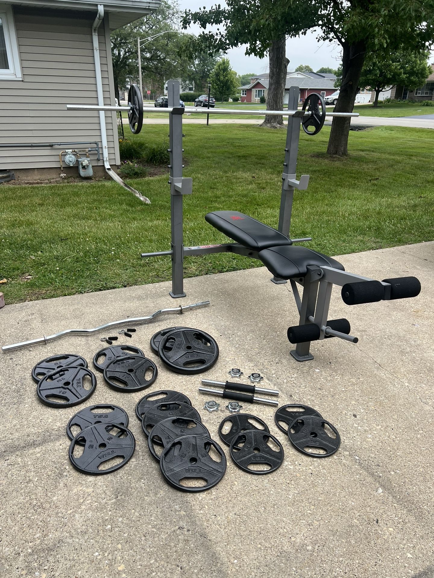 Weight Bench With Bars And Weights
