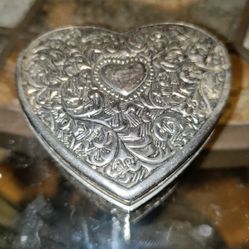 Vintage Heart Shaped Trinket Box Velvet Lined Silver Plated 