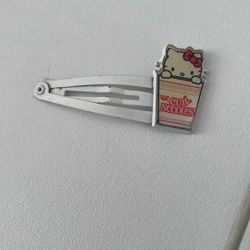 hello kitty ramen clip