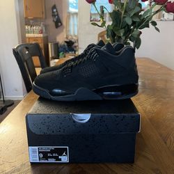 Jordan 4 Retro Black Cat (2025) Size 9