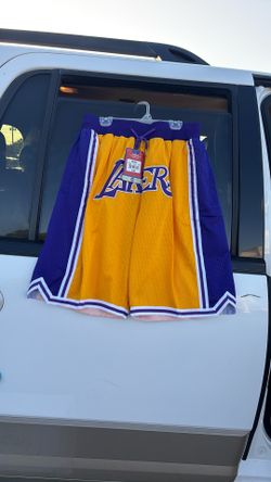 Lakers Short Size 2 X L And S