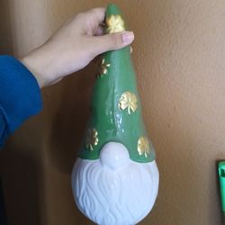 Green St Patrick's Day Decor