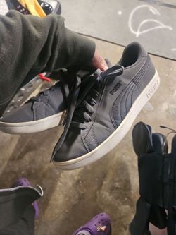 Men shoes puma size 9 $5