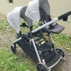 Stroller  for  2