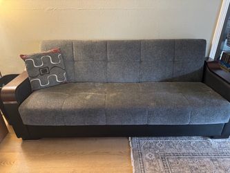 Sofa use only 3 months