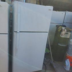 Apartment Size Refrigerator, 30 In Wide 65 In Tall