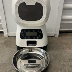 Automatic Food Dispenser