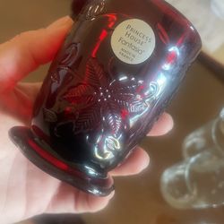 Red Princes House, Glass Cups