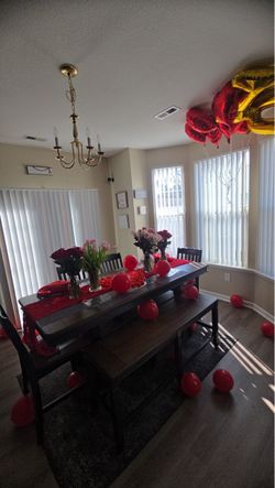 Table and chairs  900 OBO