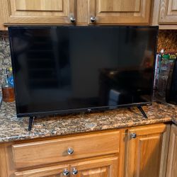 TCL 32" CLASS 3-SERIES HD LED SMART ROKU TV - 32S335