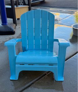 Kid’s Plastic Adirondack Chair
