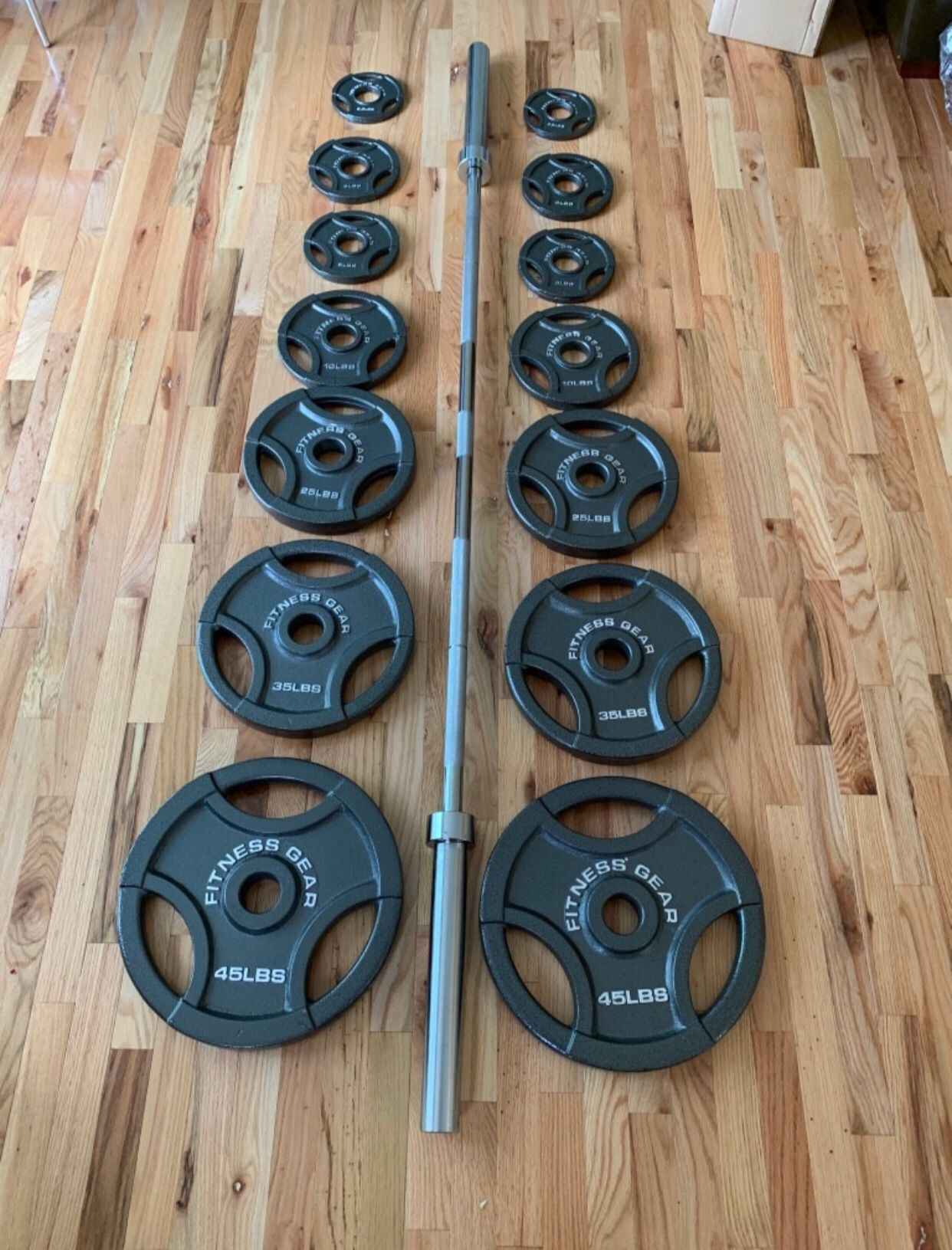 300lbs Olympic Weight set