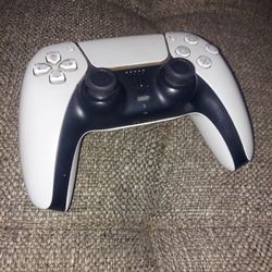 ***BROKEN NOT WORKING FOR PARTS*** PS5 White Wireless Remote Controller Only $30!!!