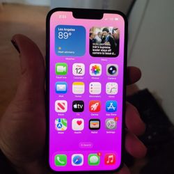 iPhone 16 e Brand New With 600 Free Service