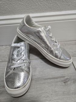 Tennis De Niña. Size 2