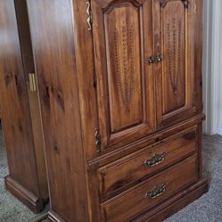 Solid Oak Dresser 