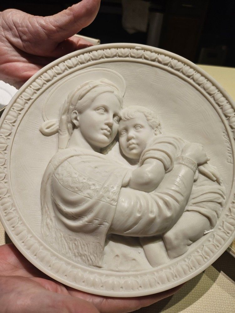 LaMadonna Collectors Plate