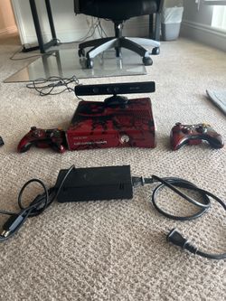 Xbox 360 Gears of War Limited Edition Console Bundle