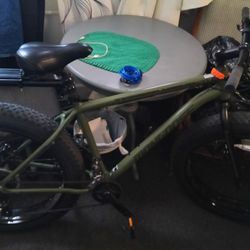 Mongoose Argus Fat Bike Trail Bike