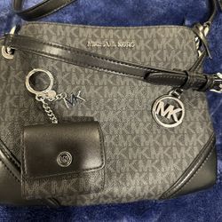 Black Cross Body Purse - Excellent Condition 