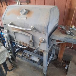 Charcoal BBQ 