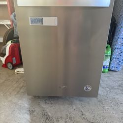 Whirlpool Dishwasher
