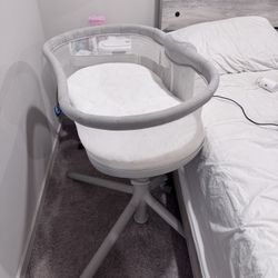 HALO Bassinest Swivel Sleeper 3.0