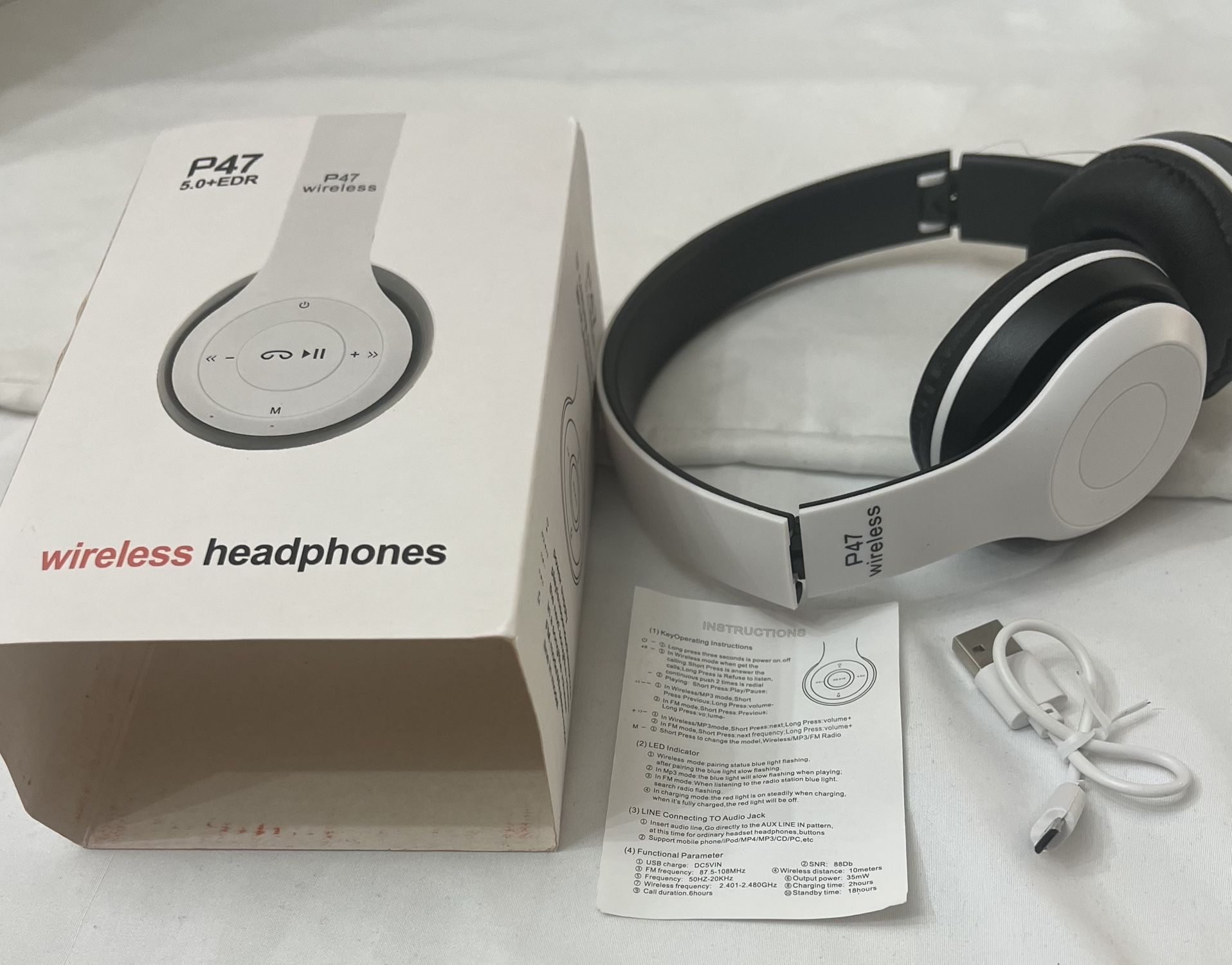 Wireless Headphones Over Ear P47 Super Bass 5.1, Volume Control, Bluetooth, Card Support SD, LED Lights, Compatible with Apple & Android, Built-in Mic
