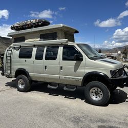 2004 Ford E350 Sportsmobile