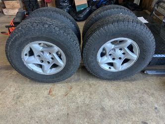 Toyota Tacoma, tires , toolbox, headache rack.