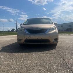 2011 Toyota Sienna